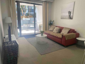 Roomy one bedroom plus extra bed, Sydney